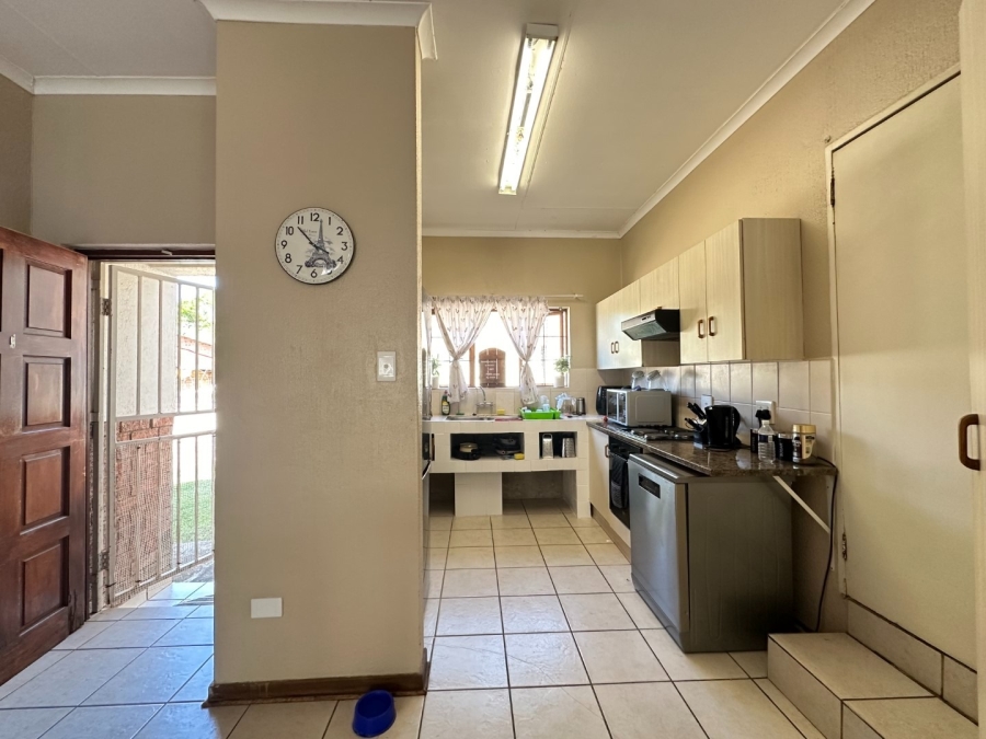 3 Bedroom Property for Sale in Nelspruit Ext 2 Mpumalanga