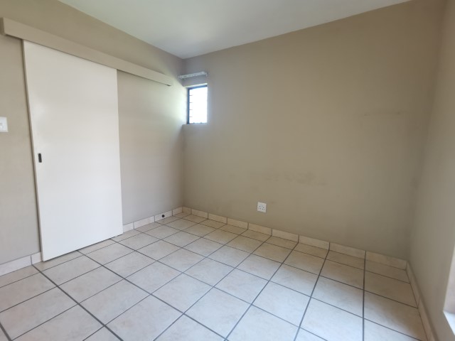 To Let 1 Bedroom Property for Rent in Nelspruit Ext 29 Mpumalanga