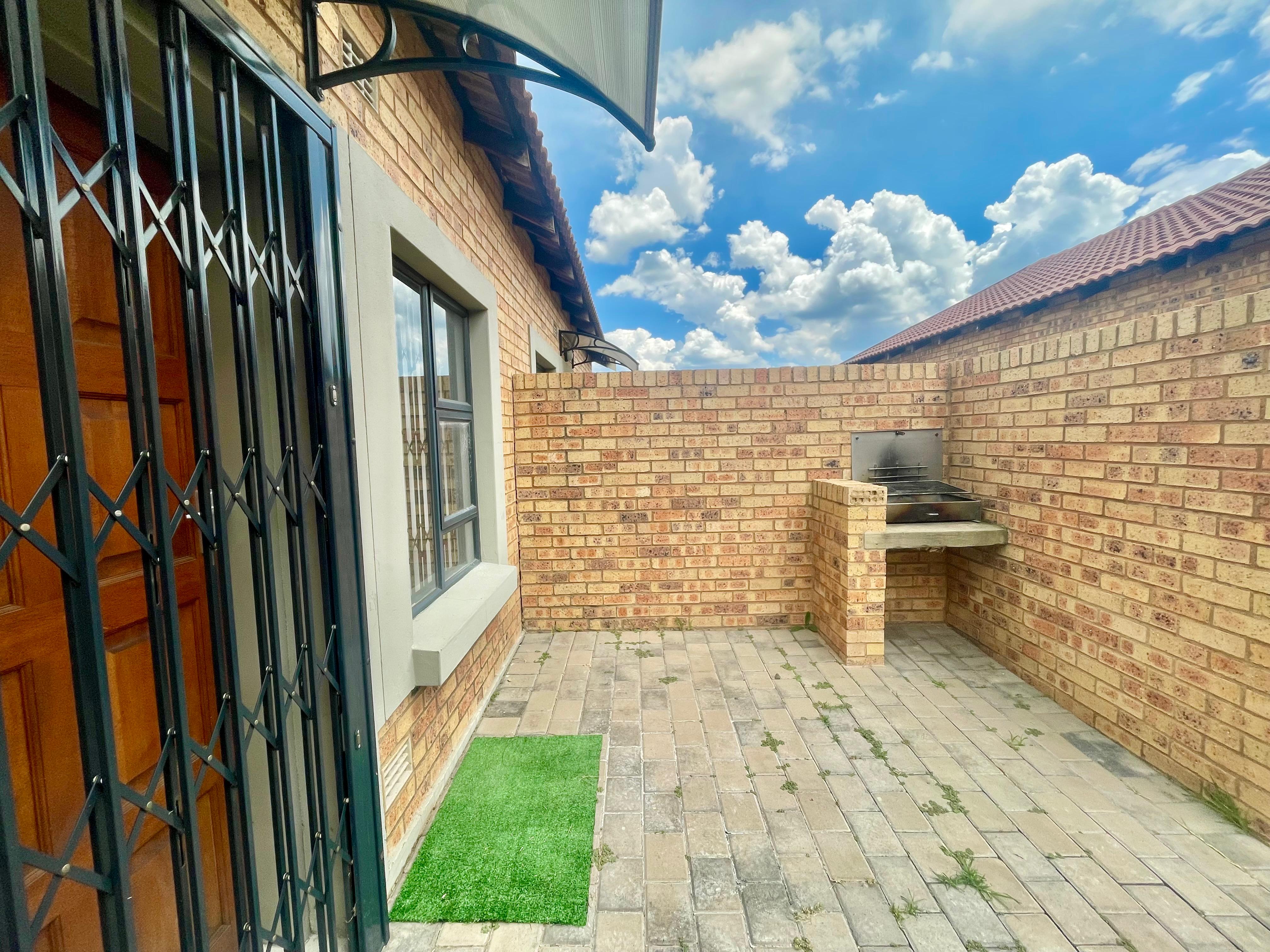 2 Bedroom Property for Sale in Terra Nova Mpumalanga