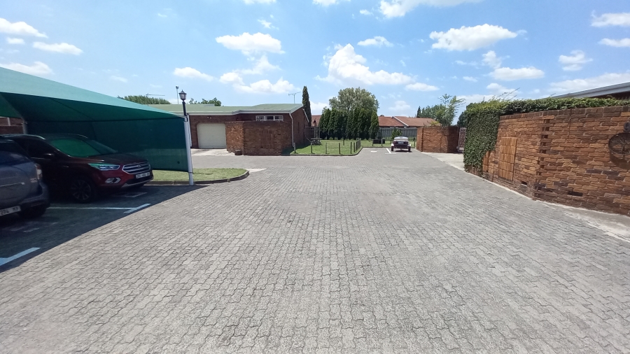 2 Bedroom Property for Sale in Secunda Mpumalanga