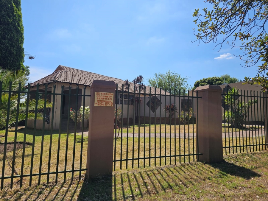 3 Bedroom Property for Sale in Secunda Mpumalanga