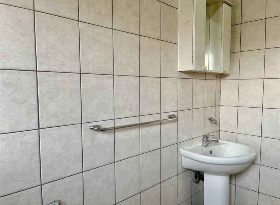 To Let 2 Bedroom Property for Rent in Sonheuwel Mpumalanga