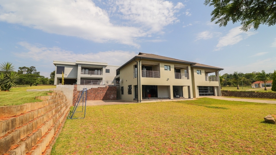 6 Bedroom Property for Sale in White River Mpumalanga