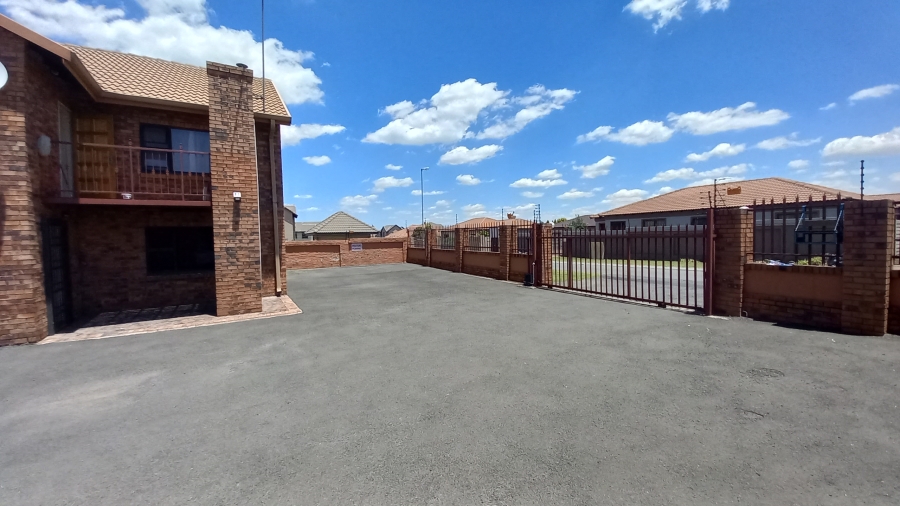 2 Bedroom Property for Sale in Secunda Mpumalanga