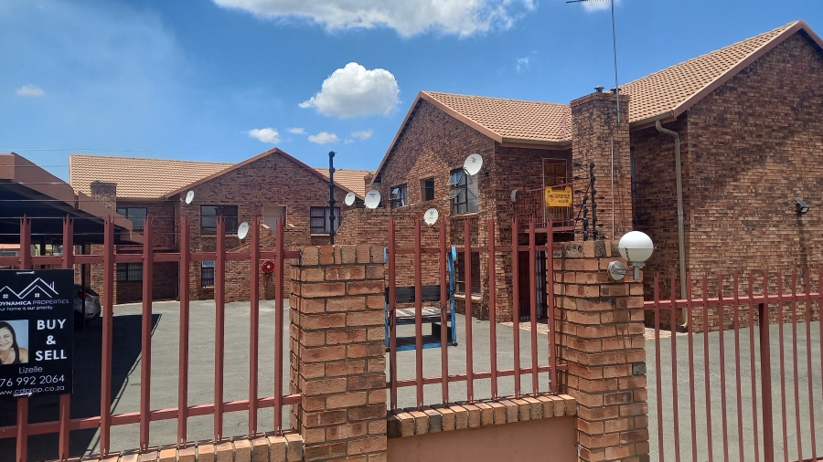 2 Bedroom Property for Sale in Secunda Mpumalanga