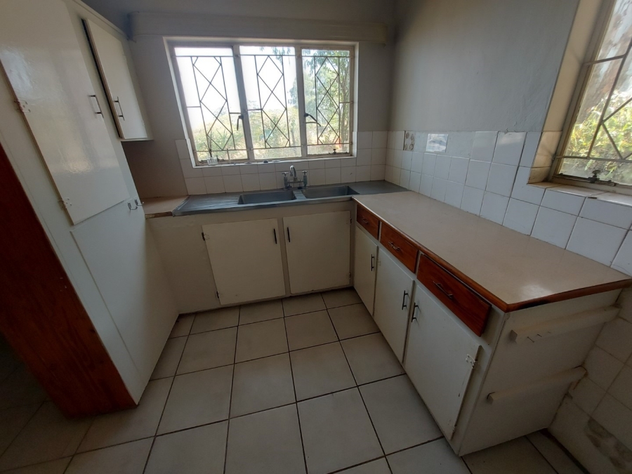 To Let 2 Bedroom Property for Rent in White River Mpumalanga