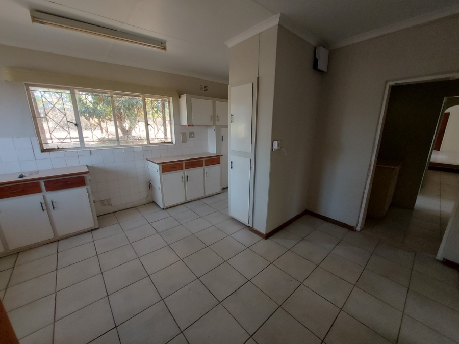 To Let 2 Bedroom Property for Rent in White River Mpumalanga