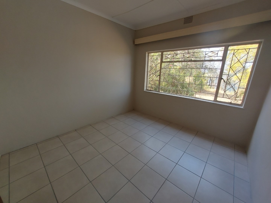 To Let 2 Bedroom Property for Rent in White River Mpumalanga