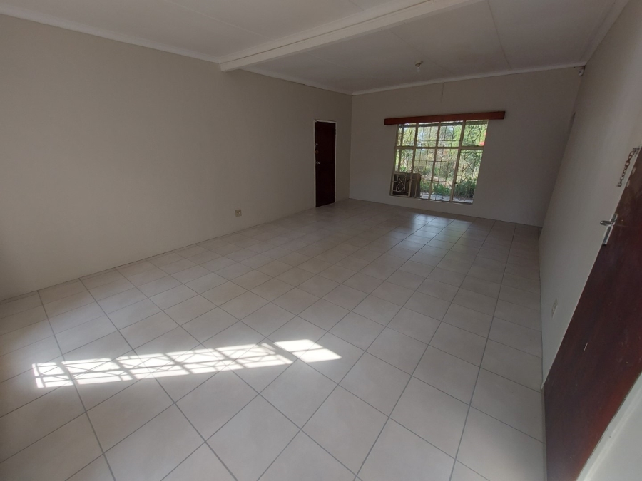 To Let 2 Bedroom Property for Rent in White River Mpumalanga