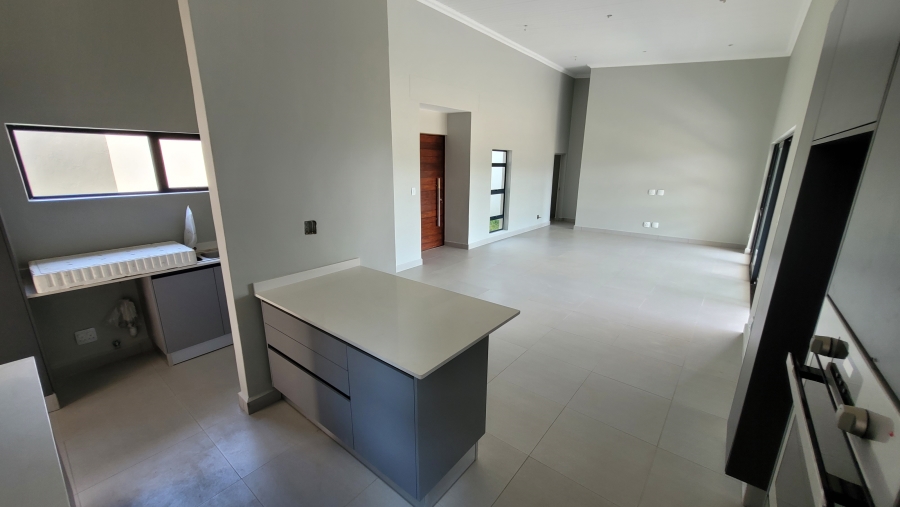 3 Bedroom Property for Sale in Sonheuwel Mpumalanga