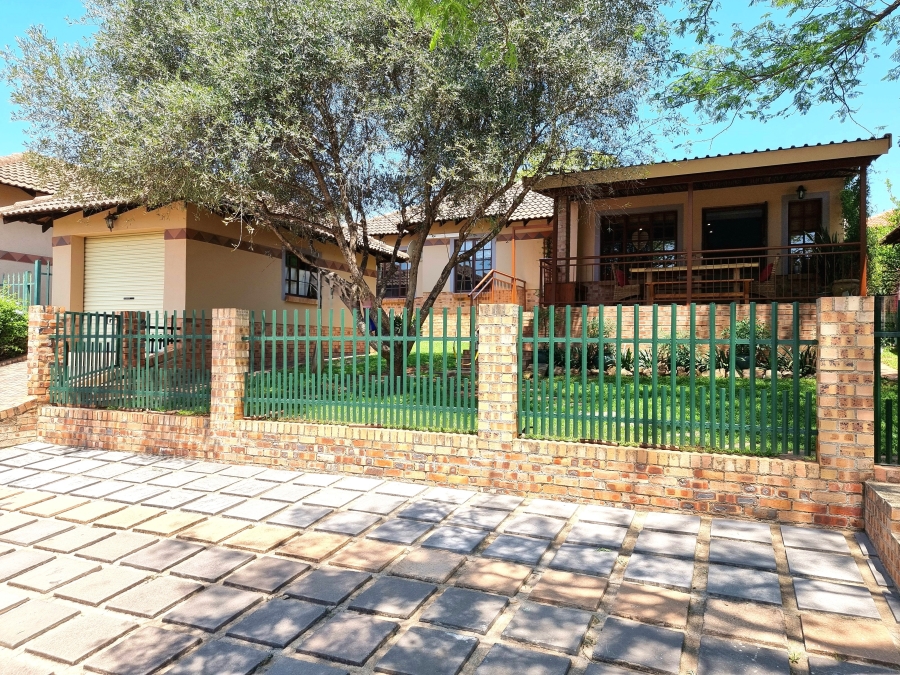 3 Bedroom Property for Sale in West Acres Ext 47 Mpumalanga