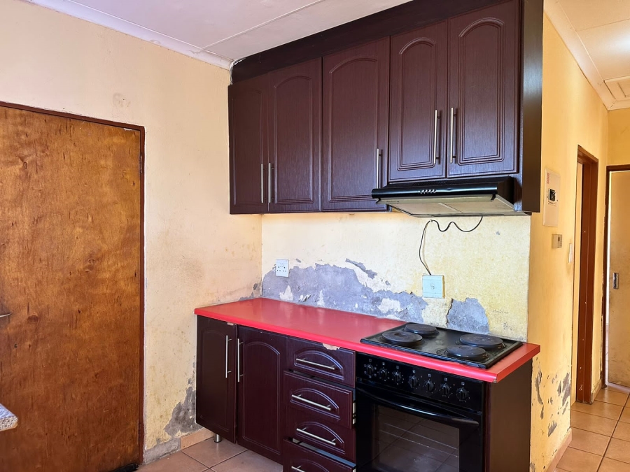 To Let 3 Bedroom Property for Rent in Kamagugu Mpumalanga