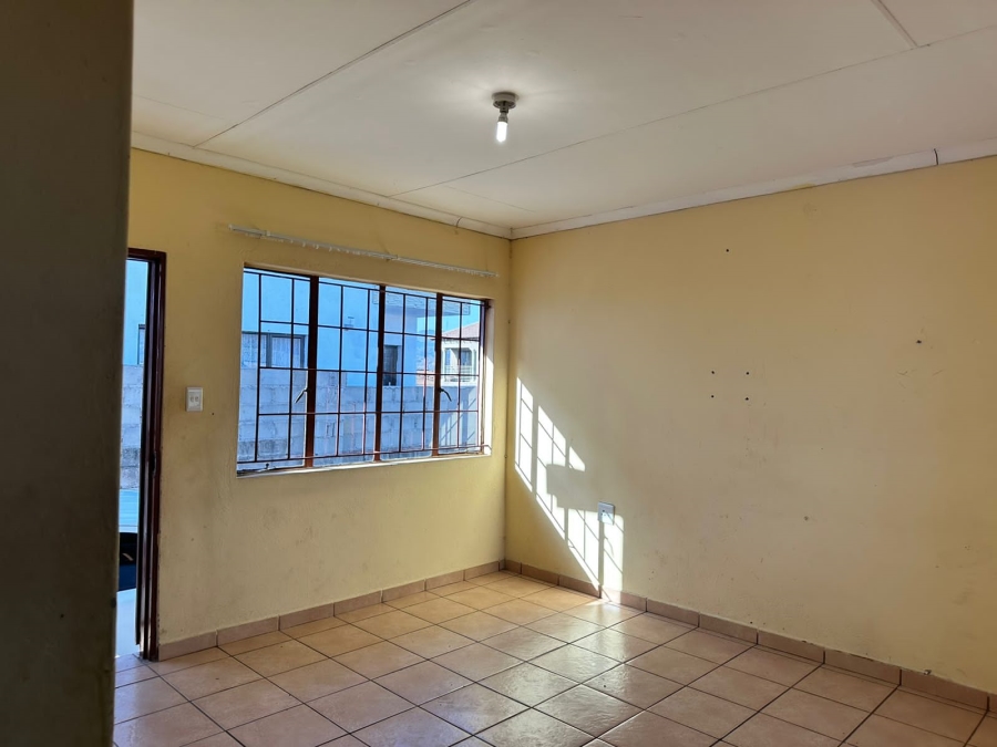 To Let 3 Bedroom Property for Rent in Kamagugu Mpumalanga