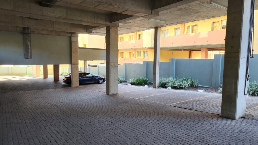 1 Bedroom Property for Sale in Sonheuwel Mpumalanga