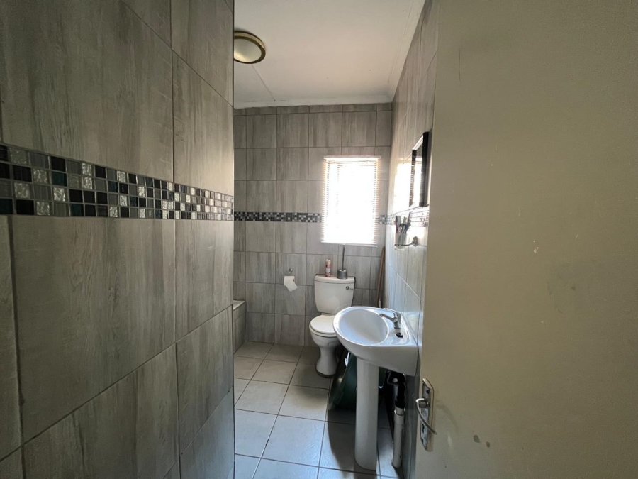 3 Bedroom Property for Sale in Stonehenge Ext 1 Mpumalanga