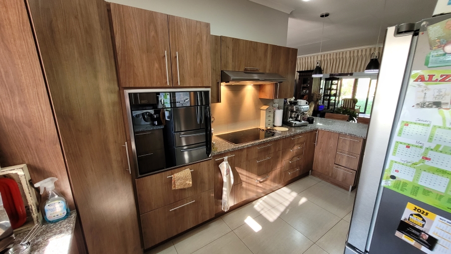 3 Bedroom Property for Sale in Bateleur Estate Mpumalanga