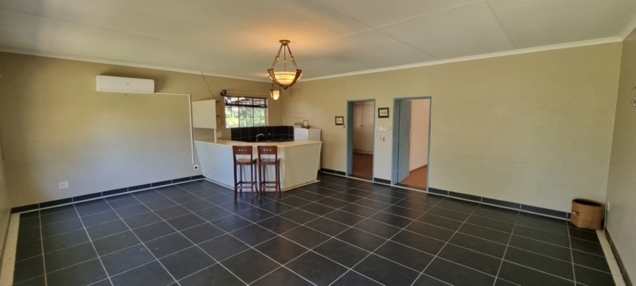 To Let 2 Bedroom Property for Rent in White River Mpumalanga