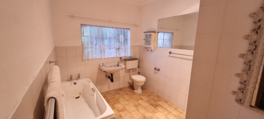 To Let 2 Bedroom Property for Rent in White River Mpumalanga