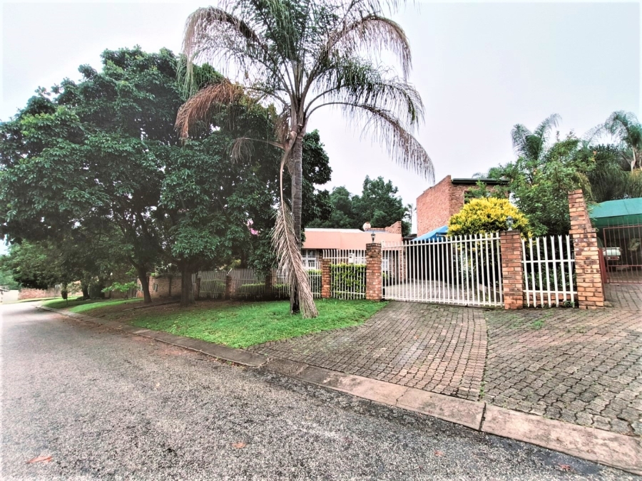 To Let 3 Bedroom Property for Rent in West Acres Mpumalanga