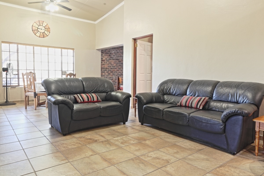 2 Bedroom Property for Sale in Marloth Park Mpumalanga