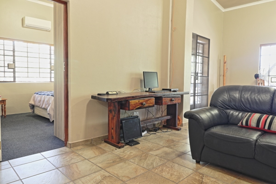 2 Bedroom Property for Sale in Marloth Park Mpumalanga