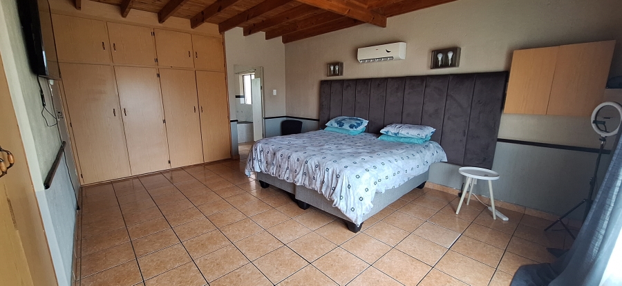 To Let 4 Bedroom Property for Rent in Reyno Ridge Mpumalanga