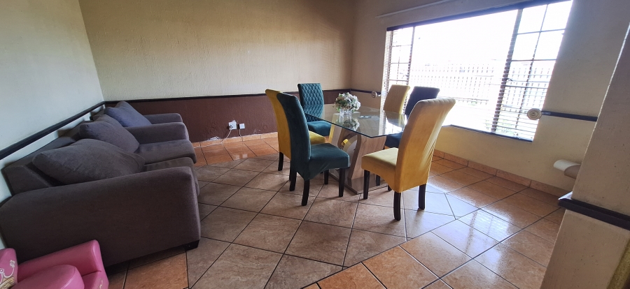 To Let 4 Bedroom Property for Rent in Reyno Ridge Mpumalanga