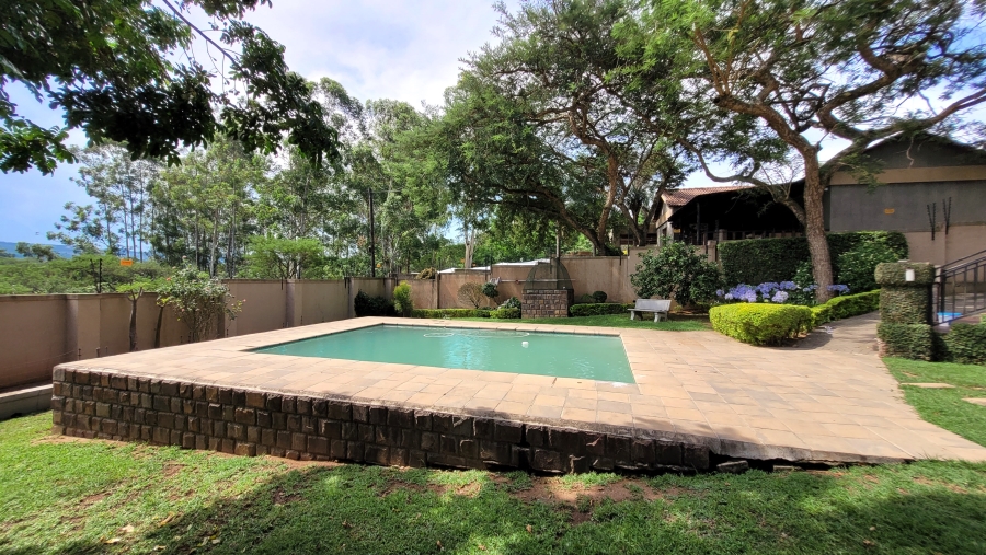 6 Bedroom Property for Sale in Stonehenge Ext 1 Mpumalanga