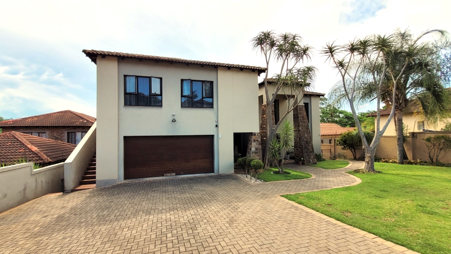 6 Bedroom Property for Sale in Stonehenge Ext 1 Mpumalanga