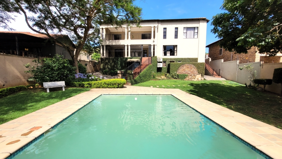 6 Bedroom Property for Sale in Stonehenge Ext 1 Mpumalanga