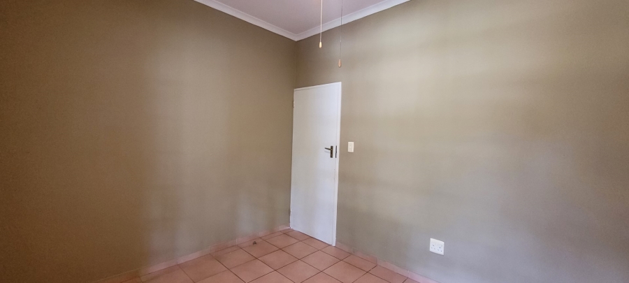 To Let 3 Bedroom Property for Rent in West Acres Mpumalanga