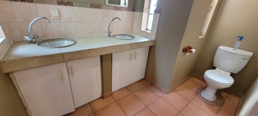 To Let 3 Bedroom Property for Rent in West Acres Mpumalanga