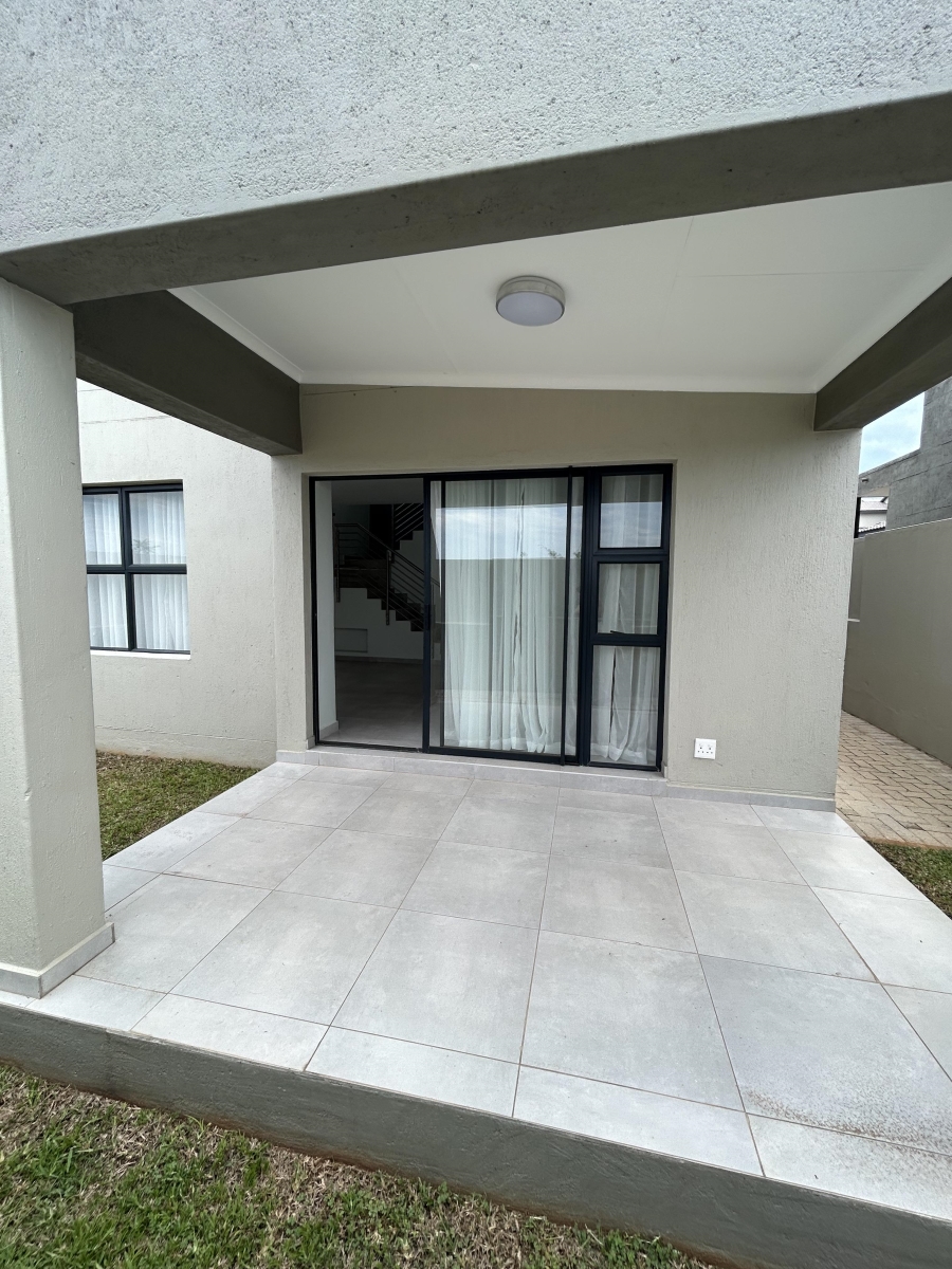 To Let 2 Bedroom Property for Rent in Matumi Golf Estate Mpumalanga