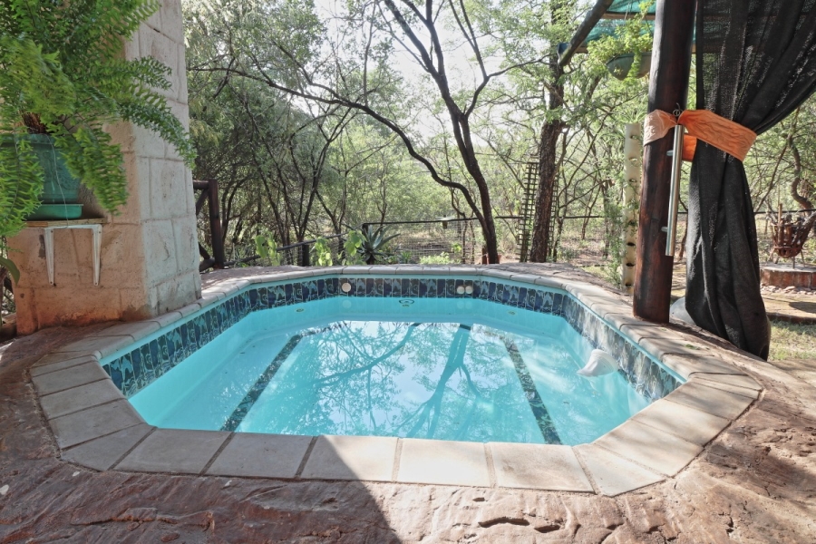 2 Bedroom Property for Sale in Marloth Park Mpumalanga