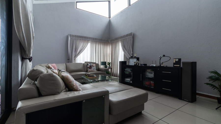 4 Bedroom Property for Sale in Sonheuwel Ext 1 Mpumalanga