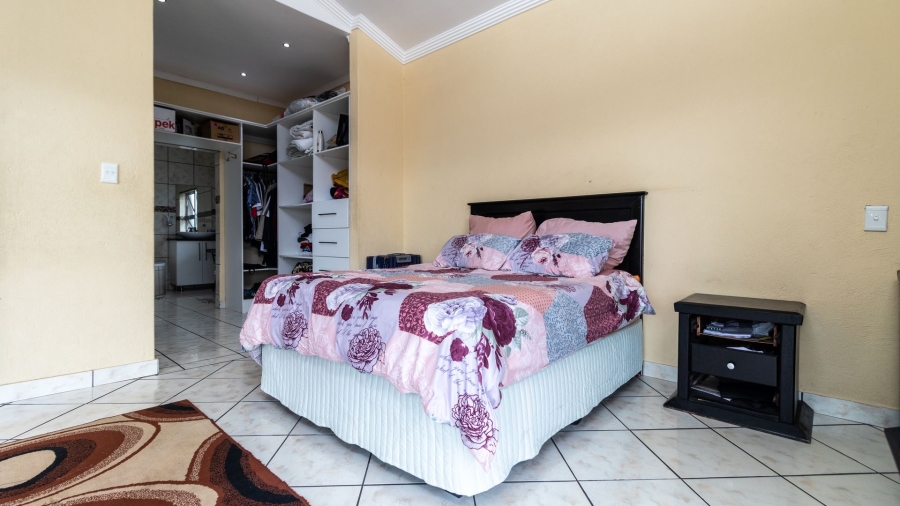 4 Bedroom Property for Sale in Sonheuwel Ext 1 Mpumalanga