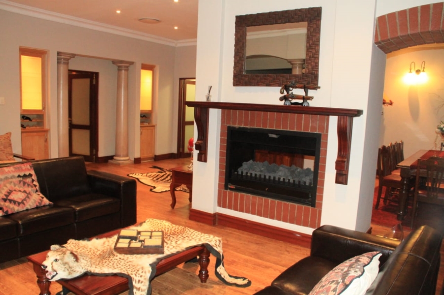 7 Bedroom Property for Sale in Uitsig Landgoed Estate Mpumalanga