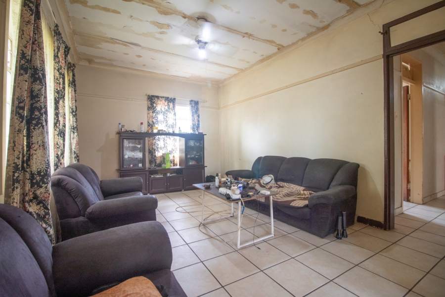 3 Bedroom Property for Sale in Emgwenya Mpumalanga