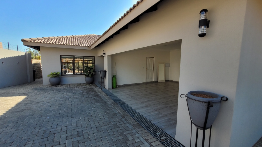 3 Bedroom Property for Sale in Ntulo Wildlife Estate Mpumalanga