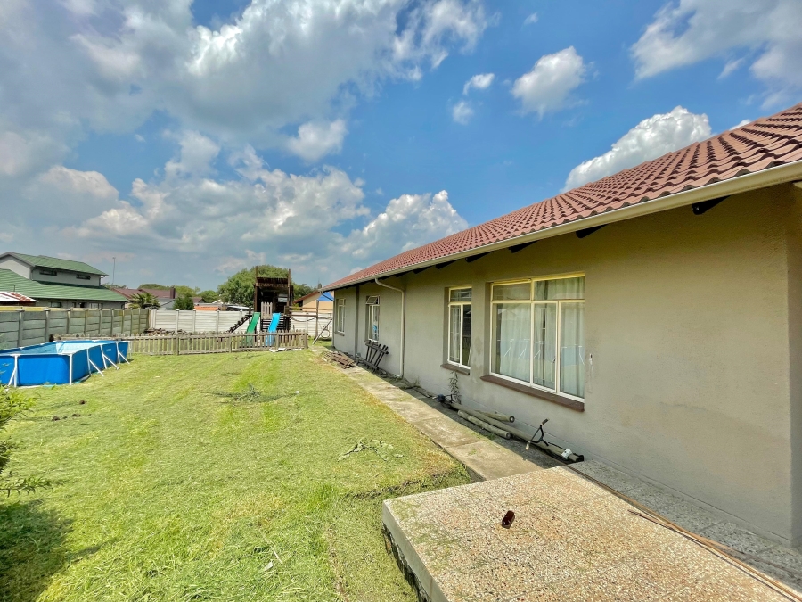 4 Bedroom Property for Sale in Secunda Mpumalanga