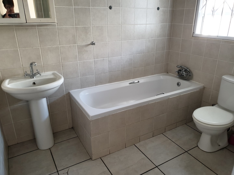 To Let 2 Bedroom Property for Rent in Nelspruit Mpumalanga