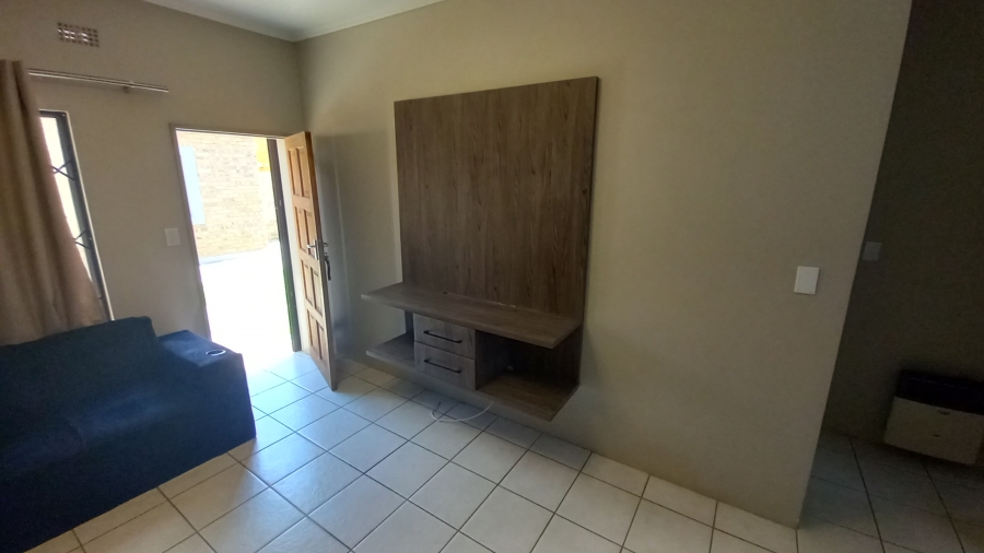 To Let 2 Bedroom Property for Rent in Terra Nova Mpumalanga