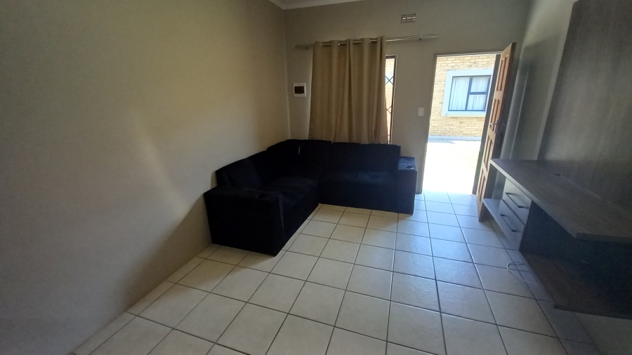 To Let 2 Bedroom Property for Rent in Terra Nova Mpumalanga