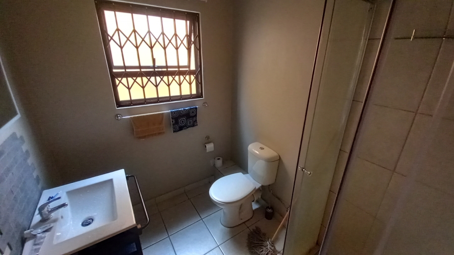 To Let 2 Bedroom Property for Rent in Terra Nova Mpumalanga