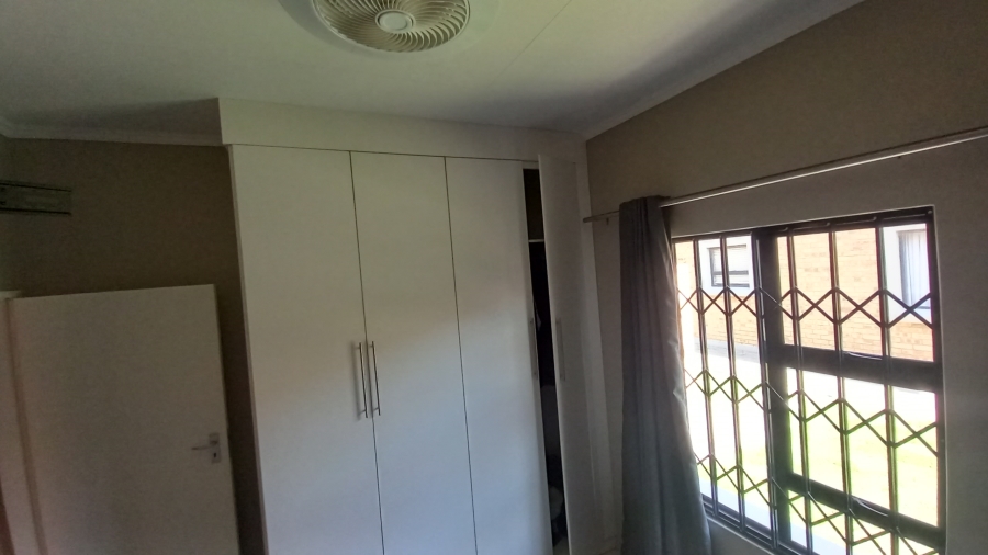 To Let 2 Bedroom Property for Rent in Terra Nova Mpumalanga