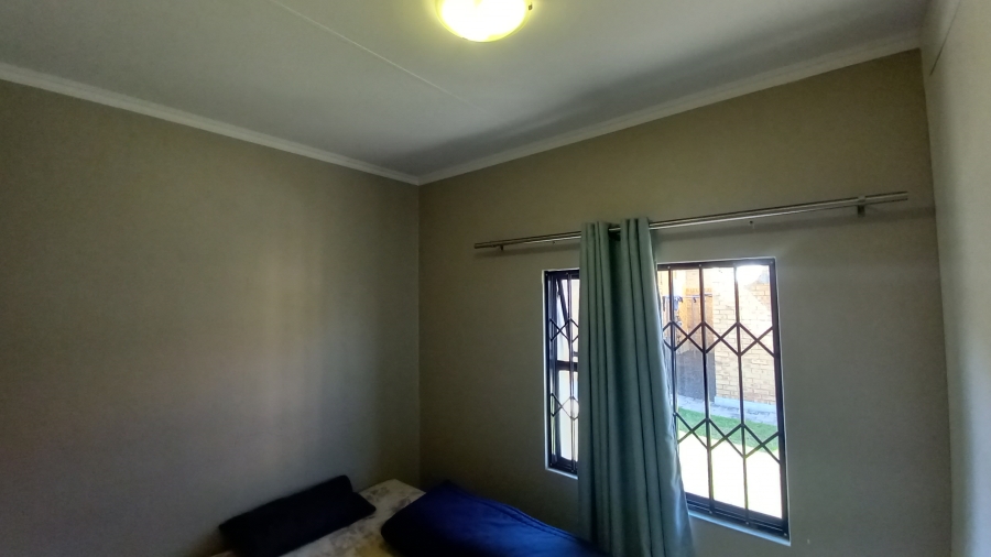 To Let 2 Bedroom Property for Rent in Terra Nova Mpumalanga