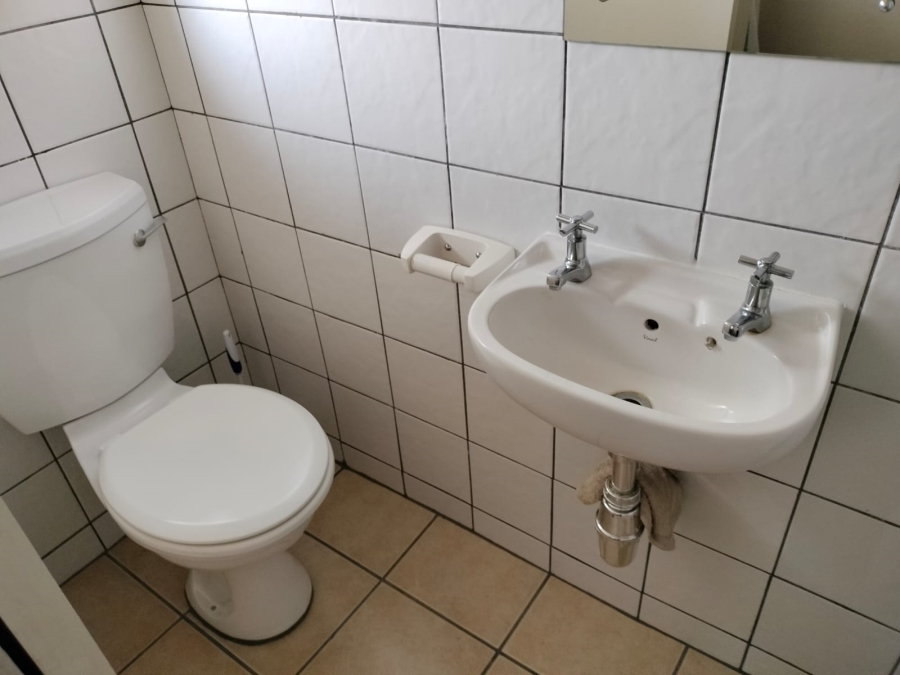 To Let 2 Bedroom Property for Rent in West Acres Mpumalanga