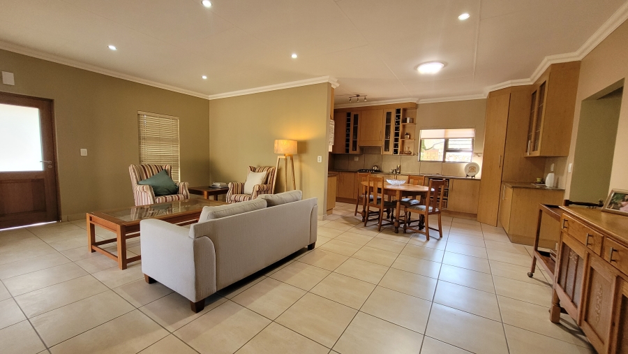 To Let 2 Bedroom Property for Rent in Bateleur Estate Mpumalanga