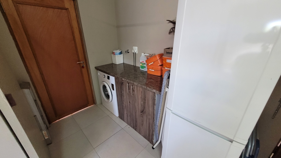 To Let 2 Bedroom Property for Rent in Bateleur Estate Mpumalanga