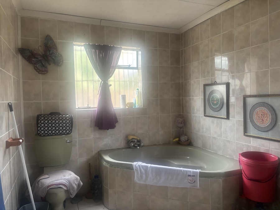 3 Bedroom Property for Sale in Die Heuwel Ext 4 Mpumalanga